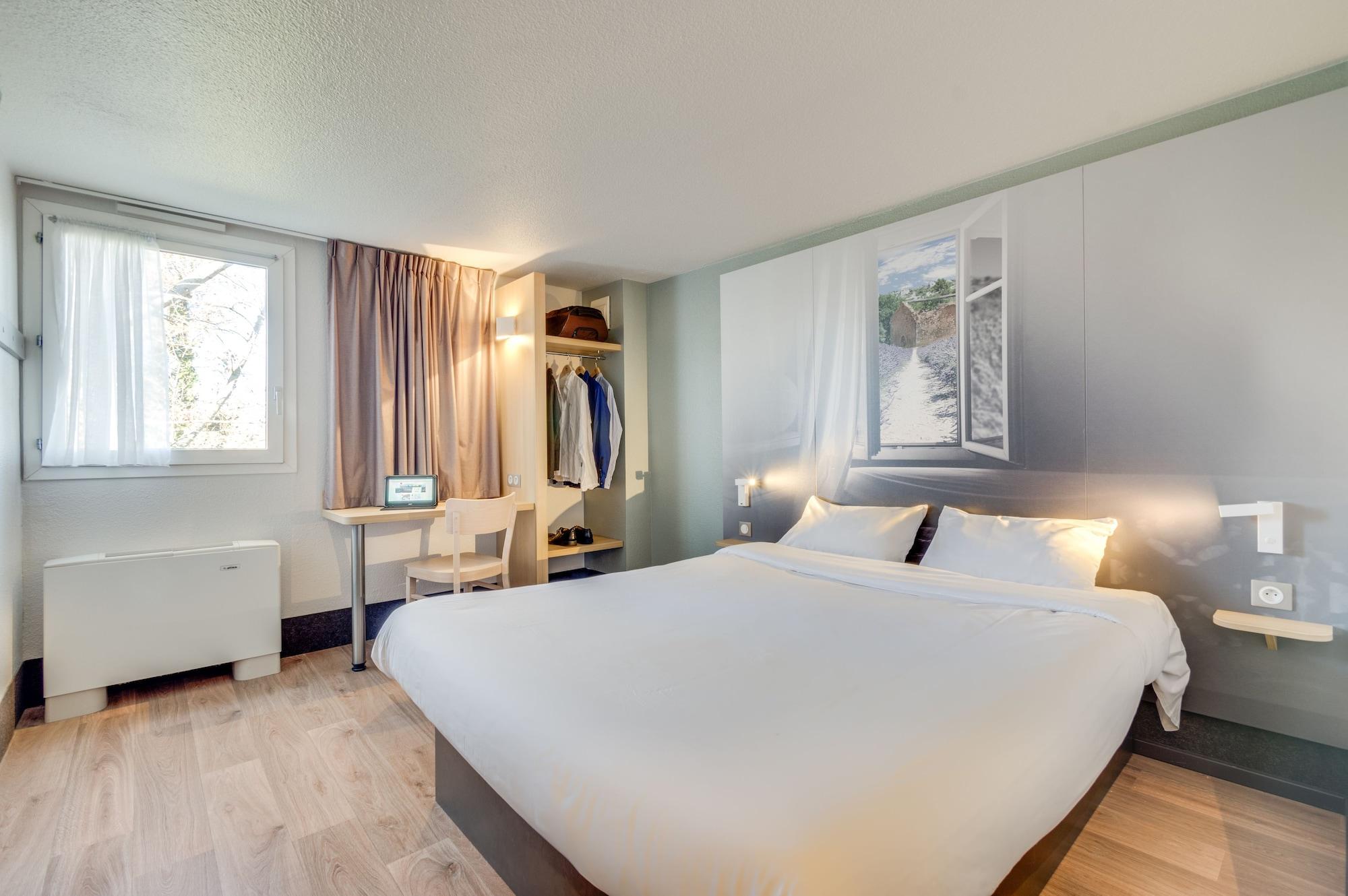 บีแอนด์บี โฮเทล เฟรจูส ปูเกต์-ซูร์-อาร์ฌ็อง Hotel เฟรฌูส ภายนอก รูปภาพ
