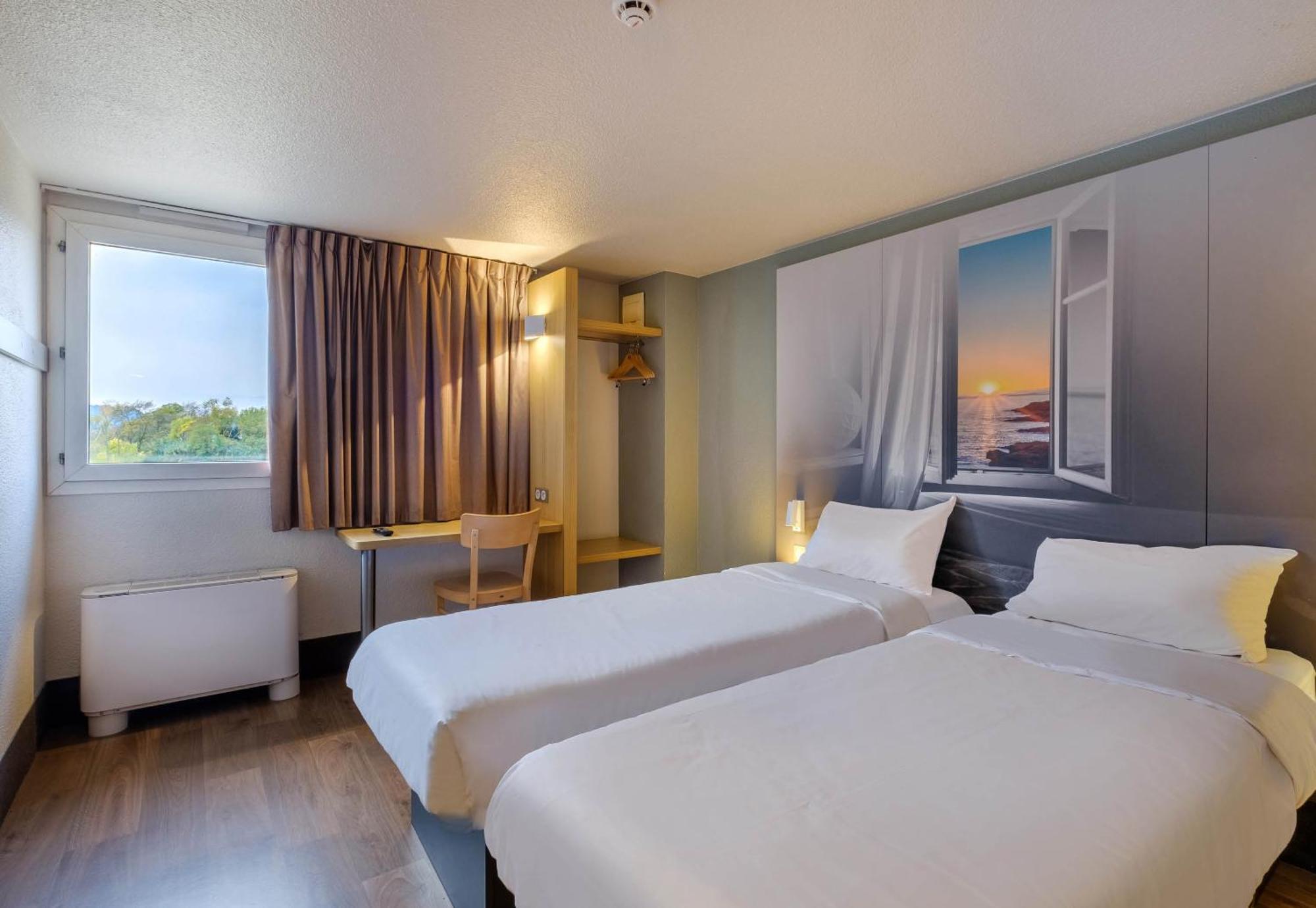 บีแอนด์บี โฮเทล เฟรจูส ปูเกต์-ซูร์-อาร์ฌ็อง Hotel เฟรฌูส ภายนอก รูปภาพ